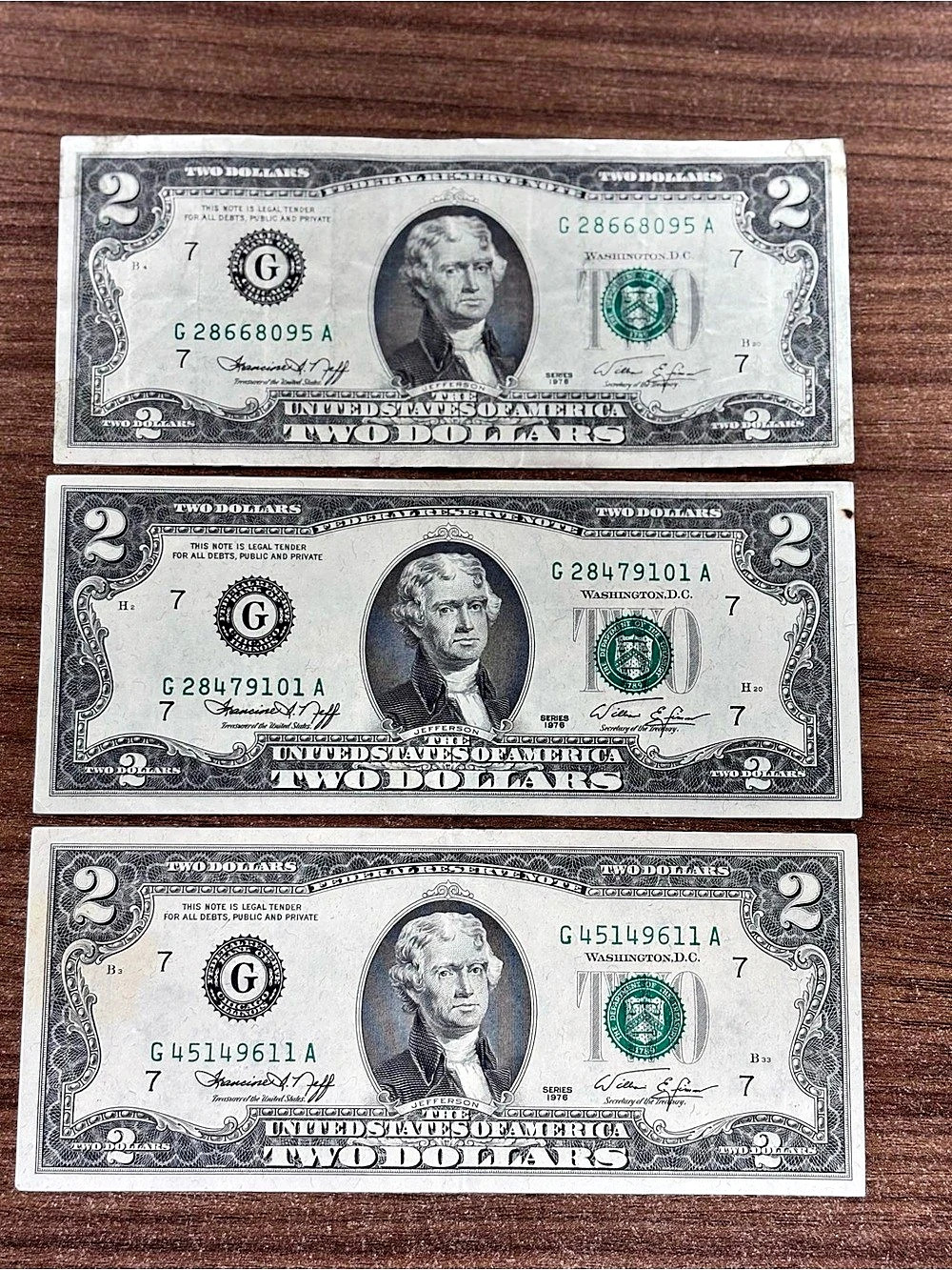 Lot of 3  $2 dollar bill 1976 series Very Good Condition